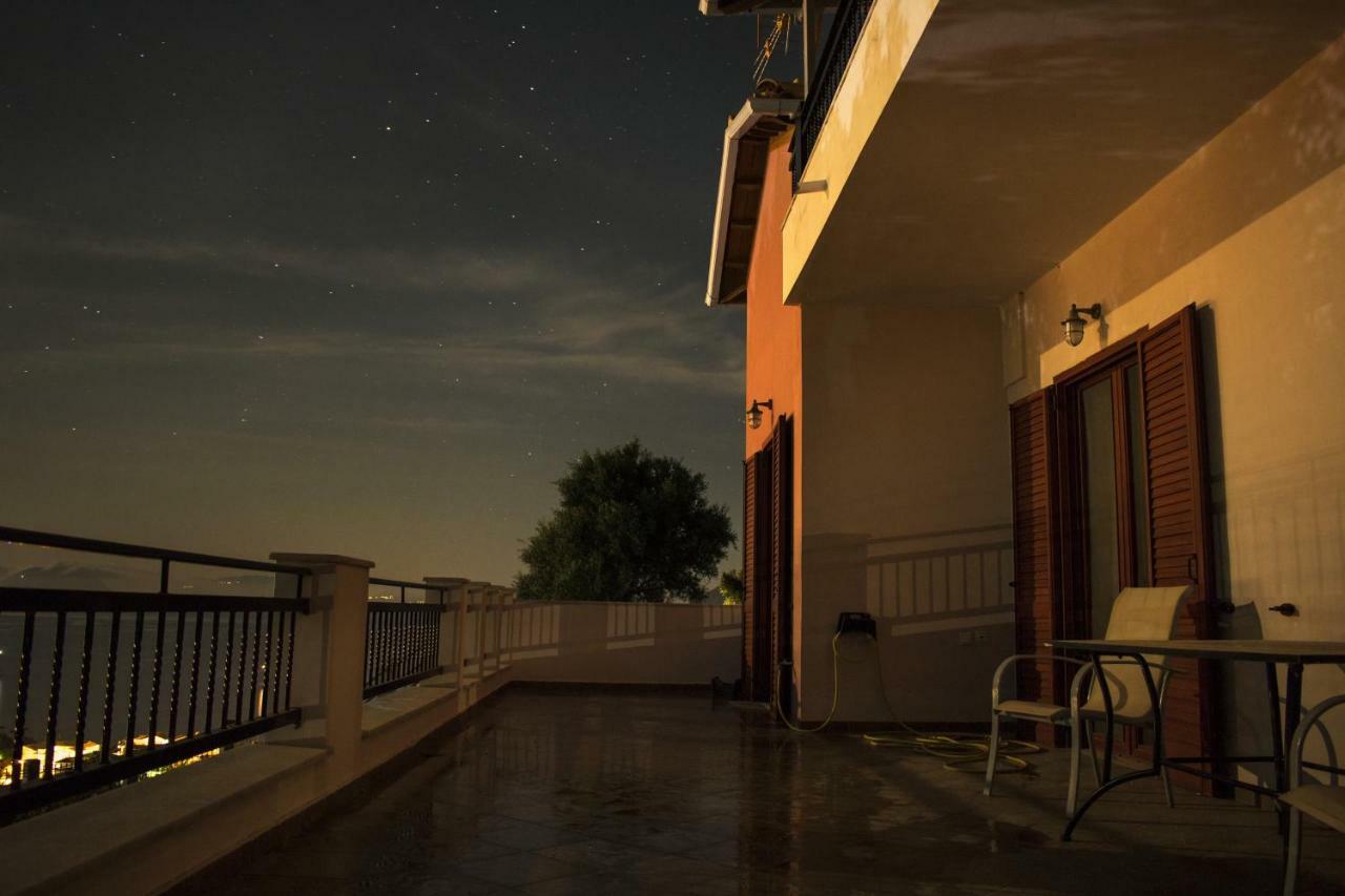 Bay View Suites Vasiliki  Ngoại thất bức ảnh